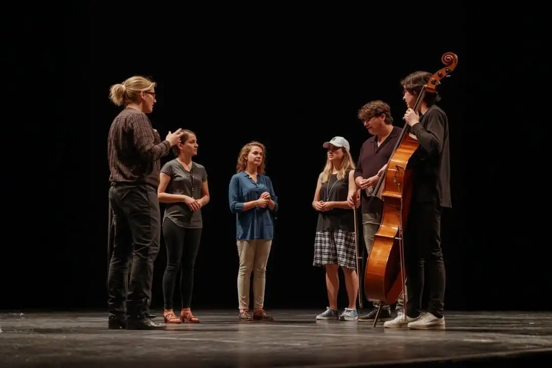 The kitchen of art: rehearsal, recording studio or design process